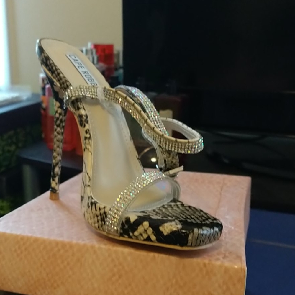 Flashy box rhinestone and snakeskin heel